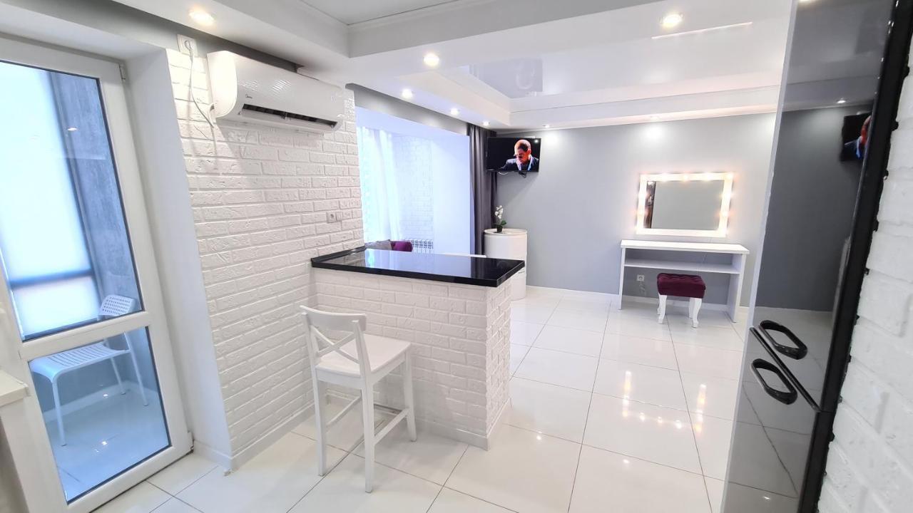 Apartaments On Prospekt Mira 35 Kryvyi Rih Dış mekan fotoğraf