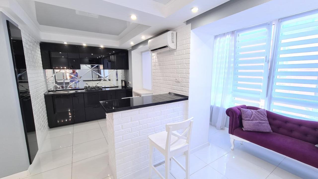 Apartaments On Prospekt Mira 35 Kryvyi Rih Dış mekan fotoğraf