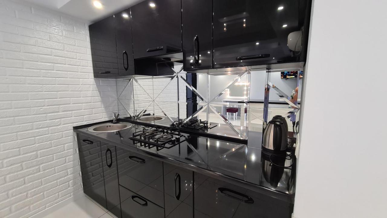 Apartaments On Prospekt Mira 35 Kryvyi Rih Dış mekan fotoğraf