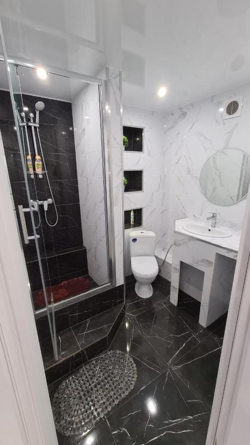 Apartaments On Prospekt Mira 35 Kryvyi Rih Dış mekan fotoğraf